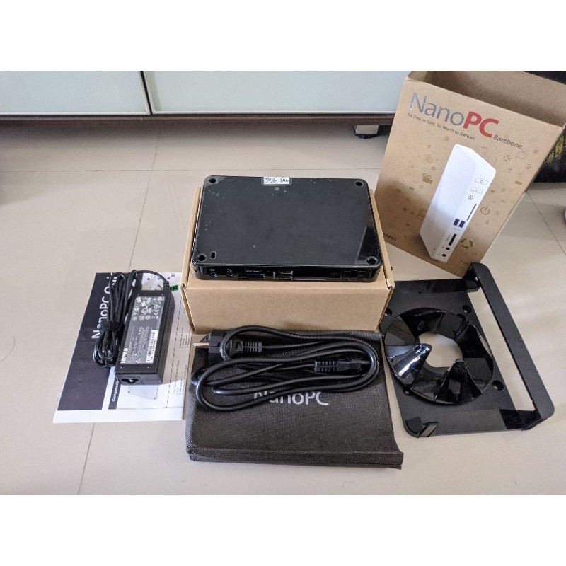 NANO PC FOXCONN nT-iBT18