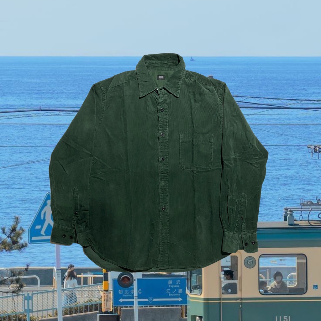 Kemeja corduroy hijau uniqlo second