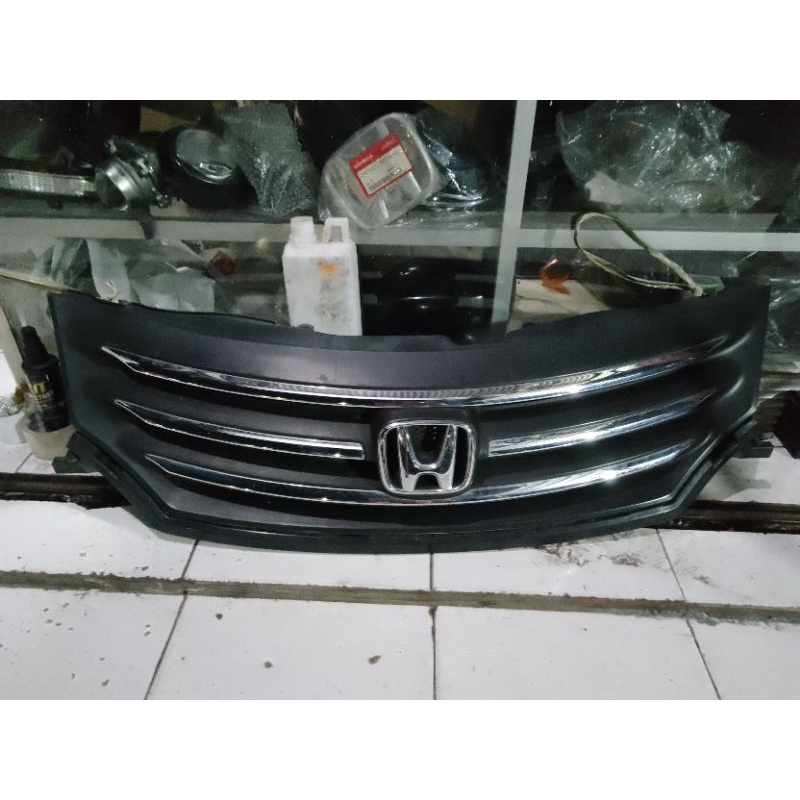 grill depan honda Freed