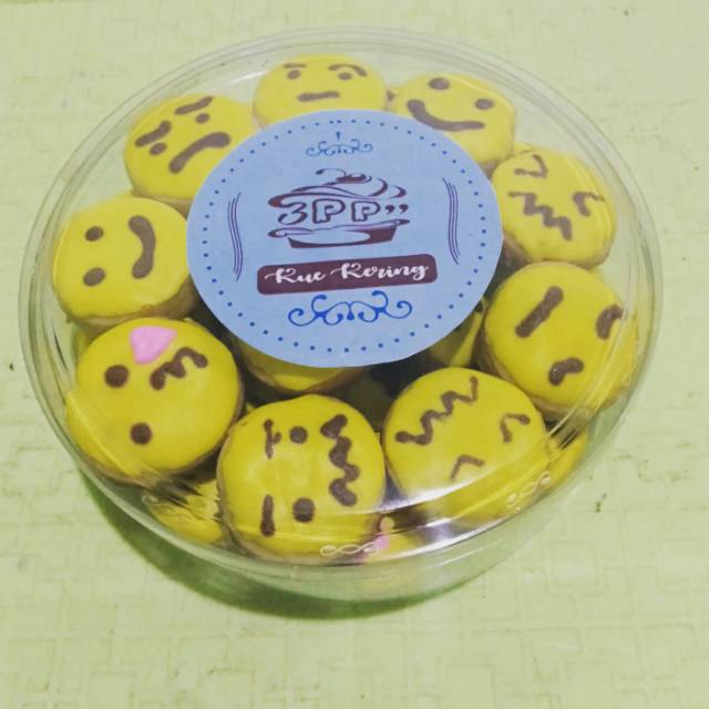 

KUE KERING LEBARAN/KUE KERING EMOTICON