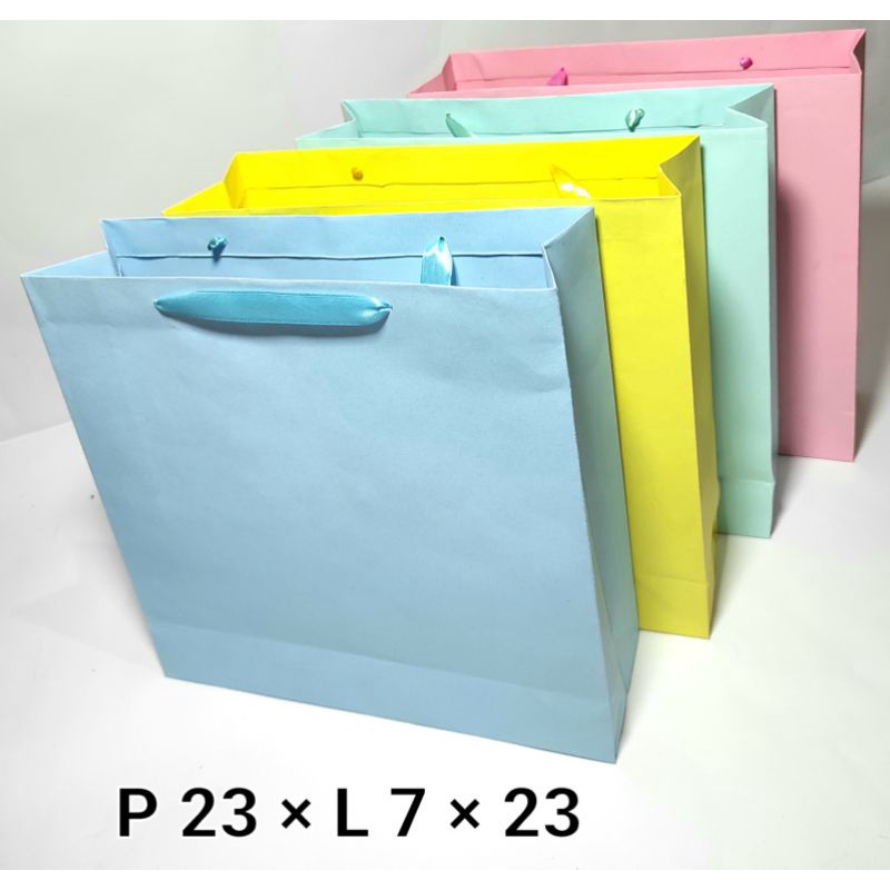 

Paper bag warna murah warna pastel ukuran sedang