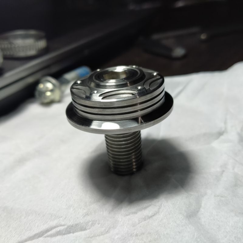 Baut T atas ninja R/RR stainlessteel cnc