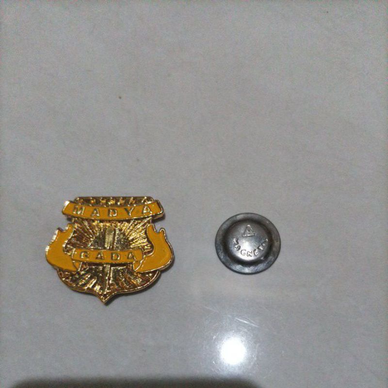 Pin Gada Madya Magnet