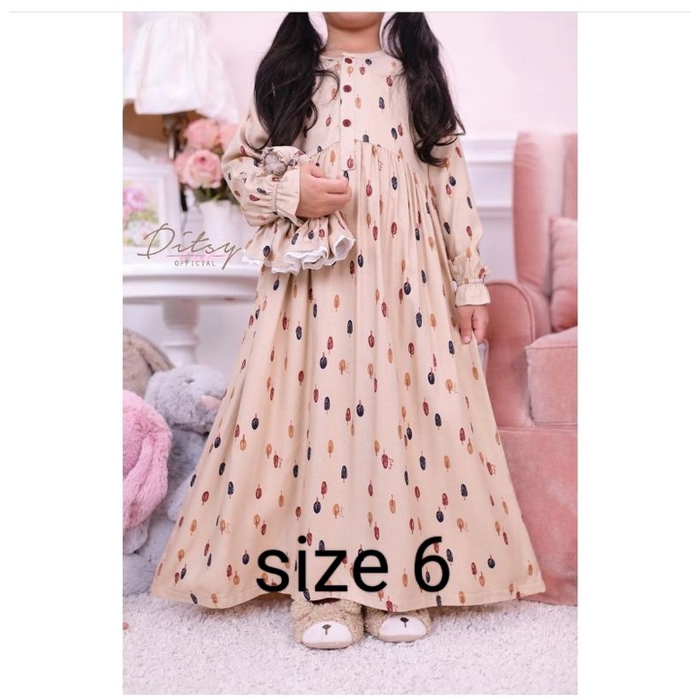 LITTLE TREE LINEN NIGHTGOWN  SIZE 6 DITSY APRIL 2022