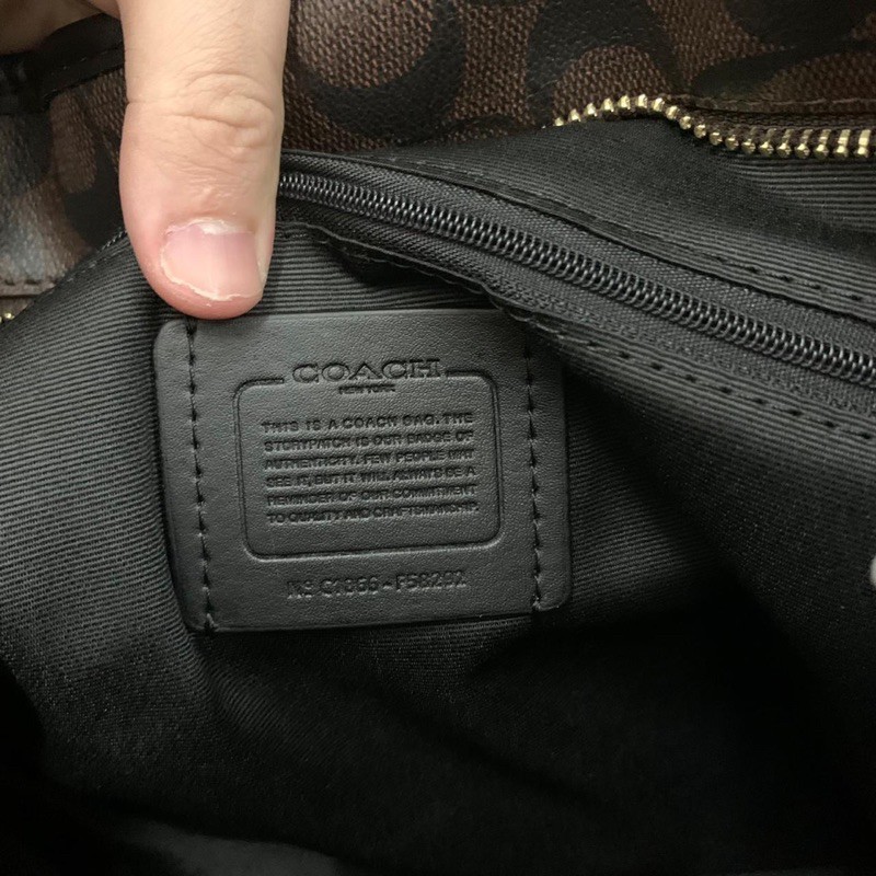 Tas Wanita CH Zip tote Signature 100%