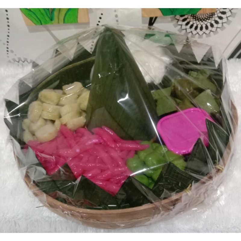 

Lupis campur tempeh 10-15 orang