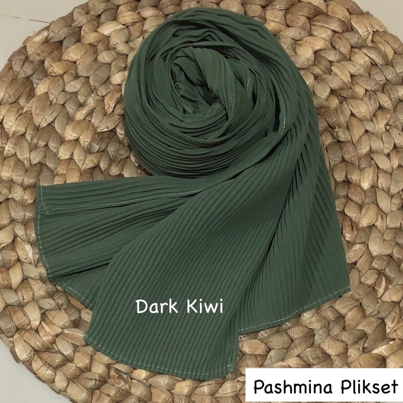 PASHMINA PLISKET CERUTY BABYDOLL FULL PLISKET TANPA GARIS TENGAH-Dark Kiwi Plisket
