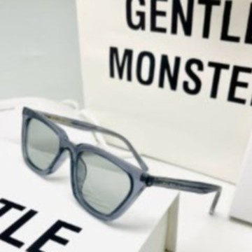 Kacamata Sunglasess Pria/Wanita Gentle Monster 02 Kacamata Terbaru+Box
