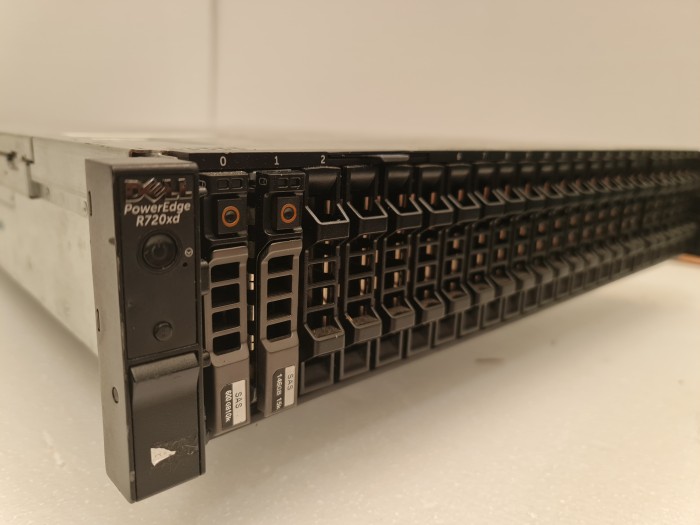 Dell R720XD Xeon E5 2680v2x2 20Core 64gb 2.8ghz max 3.6ghz -26bay 2.5