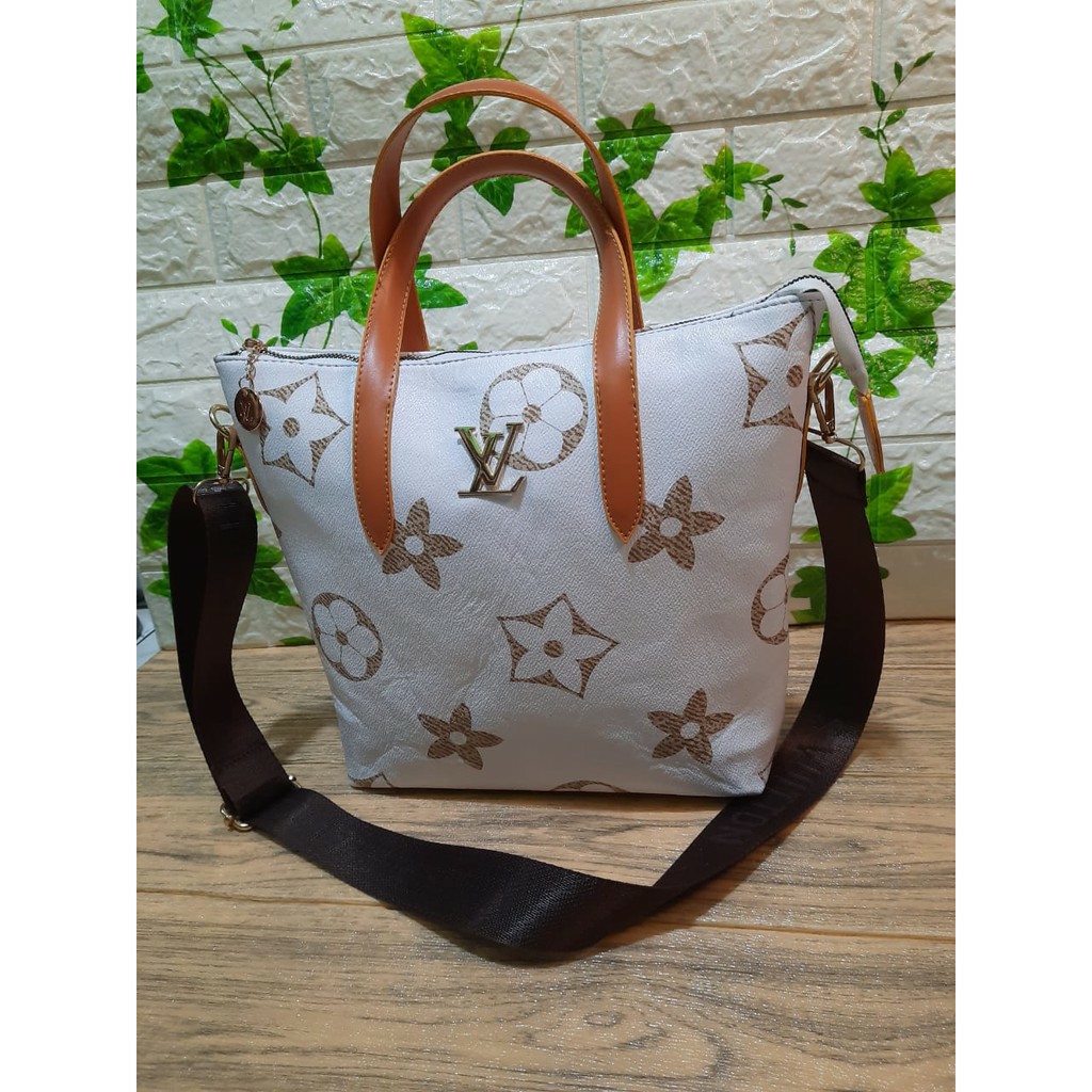 TOTE LV HAWAI FULL EMBOS IMPORT