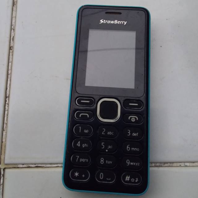 Hp jadul strawberry ST22 dual sim