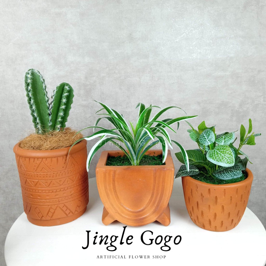 (TERMASUK POT Terracota ) Tanaman Hias Palsu Kaktus Koboi Daun Plastik Monstera Latex Sansivera B481
