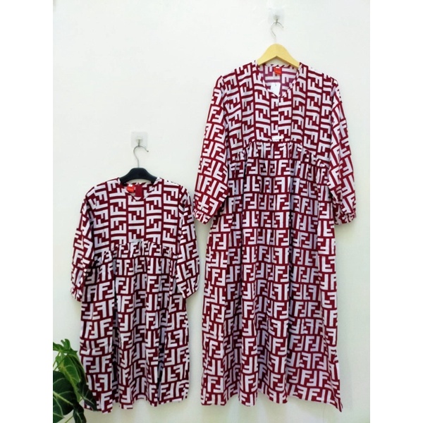 BAJU  ANAK RAYON/BAJU LEBARAN/COD/BAJU COPLE IBU ANAK/MIDI DRESS DEWASA ANAK/MIDI RAYON ANAK/MIDI WANITA TERBARU/KEMBARAN/XL/XXL/JUMBO/VIRAL/KEKINIAN/TERBARU/VIRAL/BAJU COPLE LEBARAN 2022 TERBARU