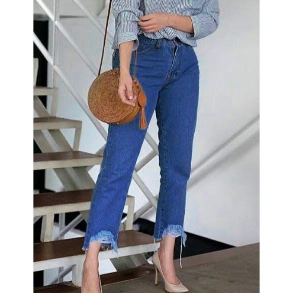 DESIGNKOREA CELANA  Boyfriend  jeans Unfinished highwaist  DESIGNKOREA CELANA  Boyfriend  jeans Unfinished highwaist