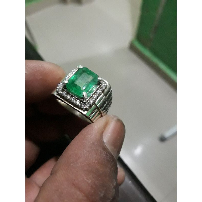NATURAL EMERALD