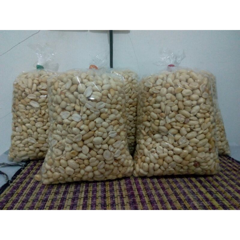 

Kacang Tanah Kupas