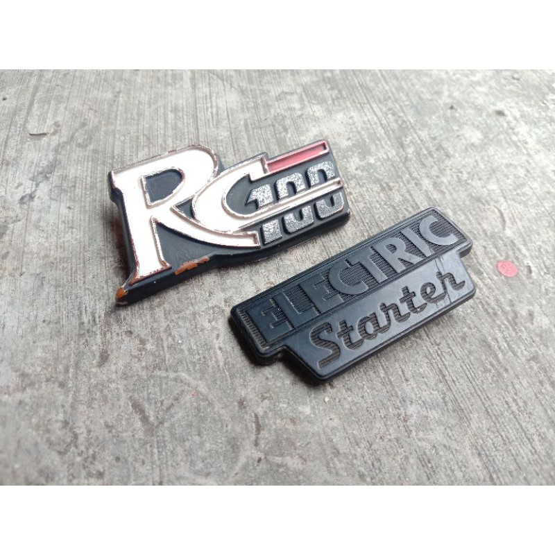 Emblem Logo Sayap Suzuki RC 100