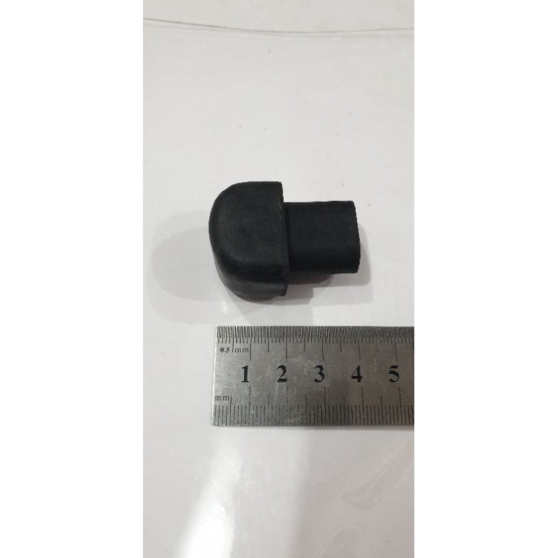 Kaki Karet Tutup Kursi Futura Chitose