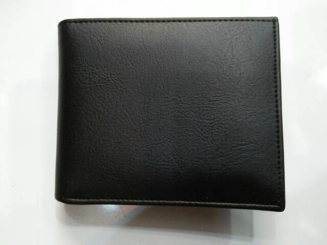 Dompet lipat pendek