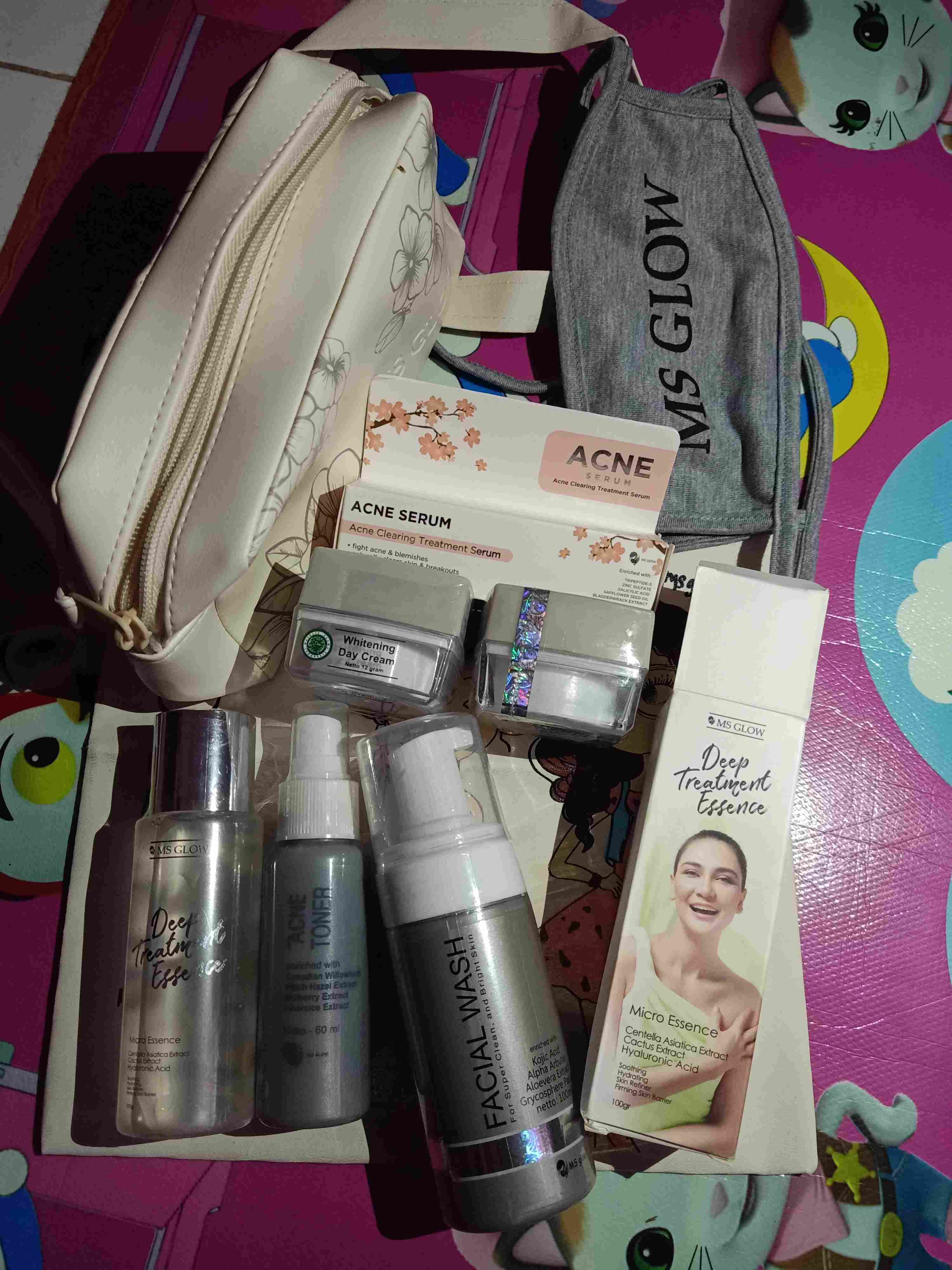 essence ms glow acne