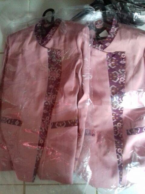 Setelan Blazer Kerja Kantor Wanita Kombinasi Batik Salem Pink