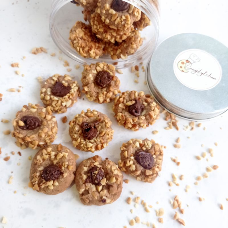 

Kue Lebaran Choco Nut Thumbprint Cookies - Kue Kering Coklat Kacang - Coklat Nutella • by Cangkytchen