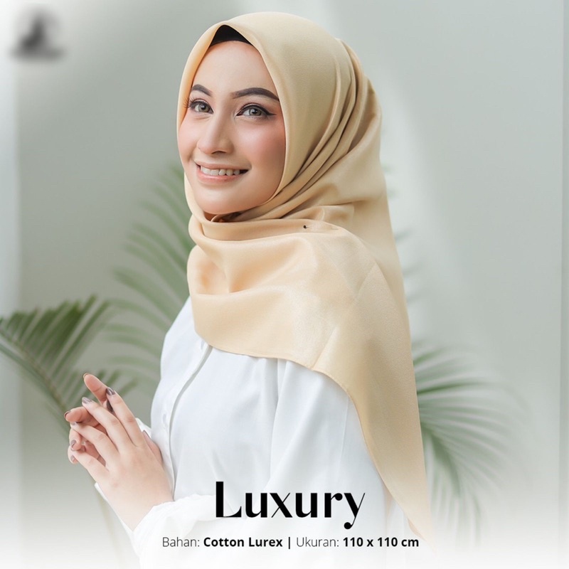 Segi Empat Luxury polos (umama)