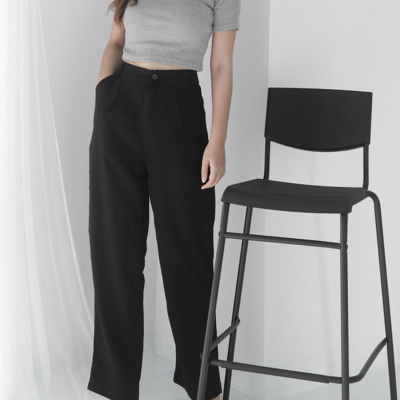 AERA - Kai Pants (highwaist cullote / celana korea kulot wanita / celana bahan)-Black