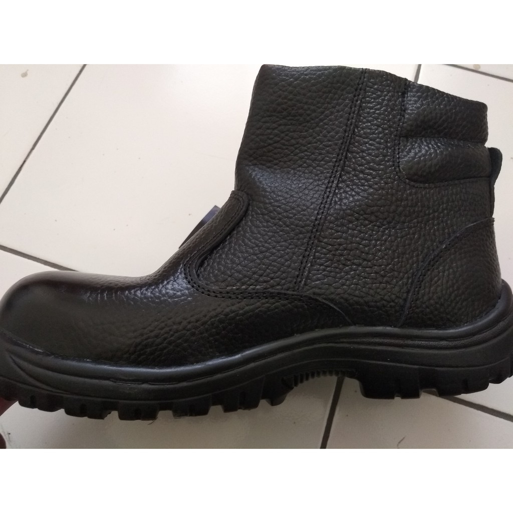 NBR 603 SAFETY SHOES HANDYMEN SEPATU PELINDUNG KAKI