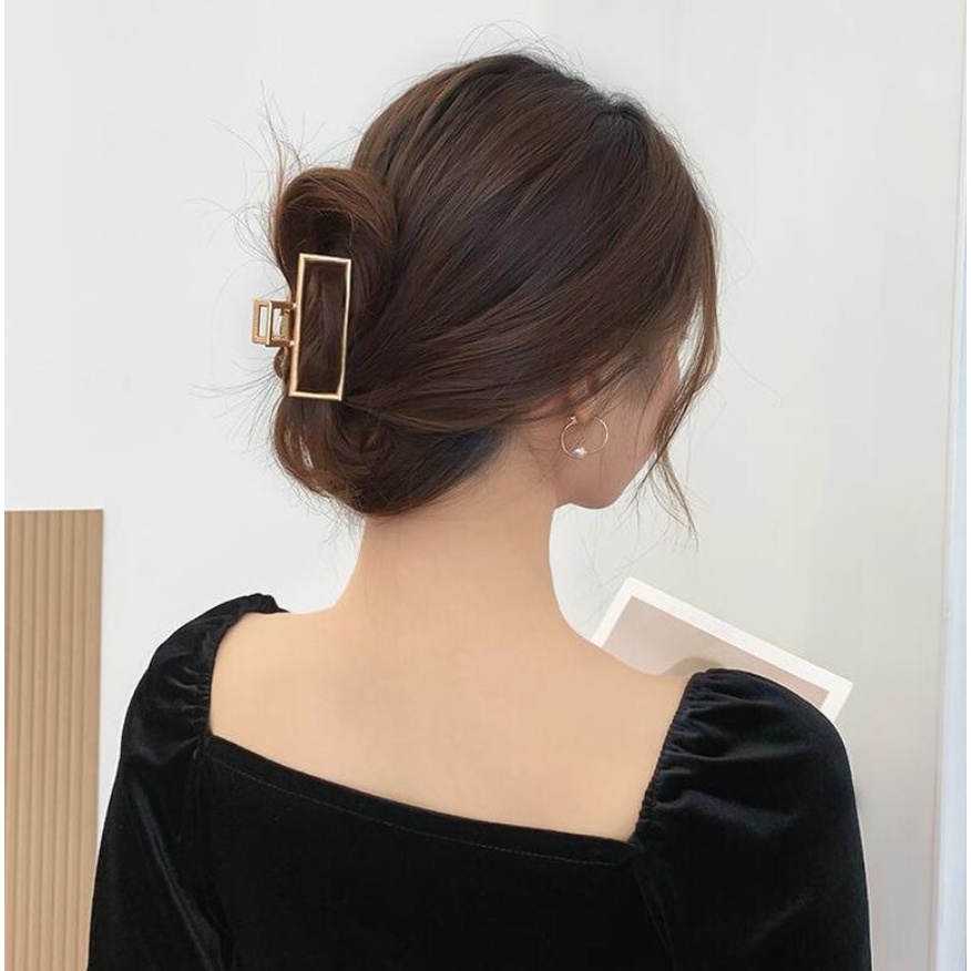 JEPIT RAMBUT SALON KOREA MODEL KOTAK/PERSEGI BOLONG 8,5CM / JEDAI SALON GAYA KOREA BENTUK KOTAK GOLD
