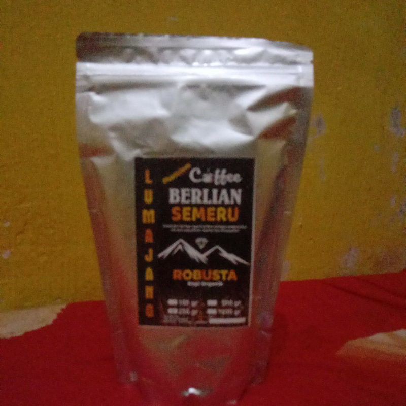 

Kopi Bubuk Robusta Organik 250 Gram, Kopi Berlian Semeru diolah dari biji kopi pilihan berkualitas