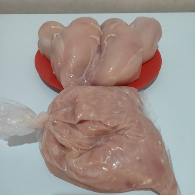 

Fillet Dada Ayam Giling Frozen/beku 1 kg