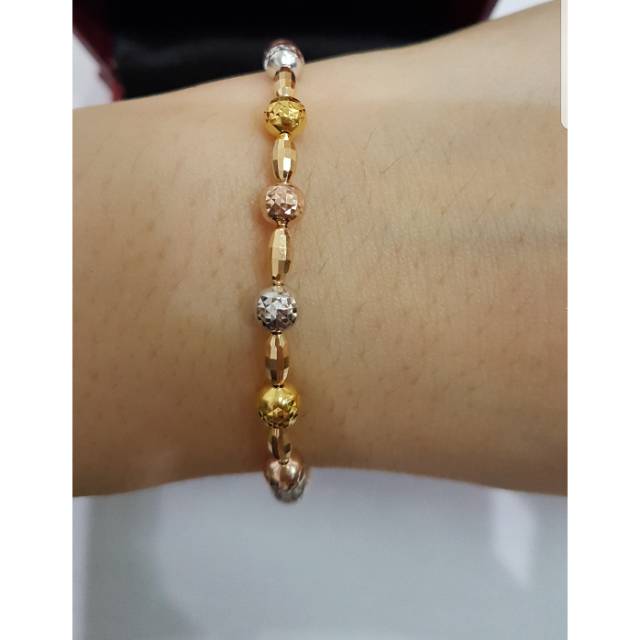 Unduh 6200 Koleksi Gambar Gelang Emas Yang Cocok Untuk Tangan Kurus Keren 
