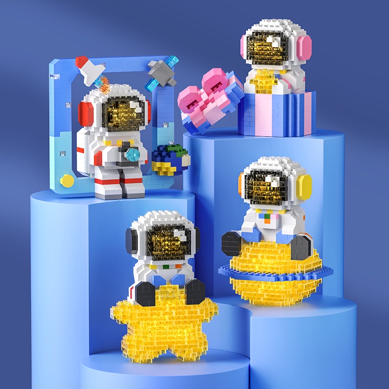 LED Glowing Astronot Spaceman Mainan Balok Susun Disney Bulan Model Karakter Kartun Nano Block DIY Mainan Pendidikan