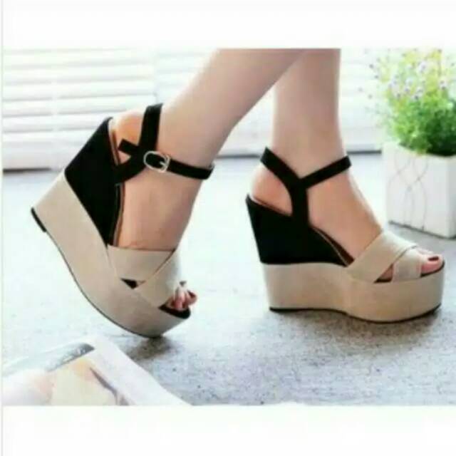 D02 wedges