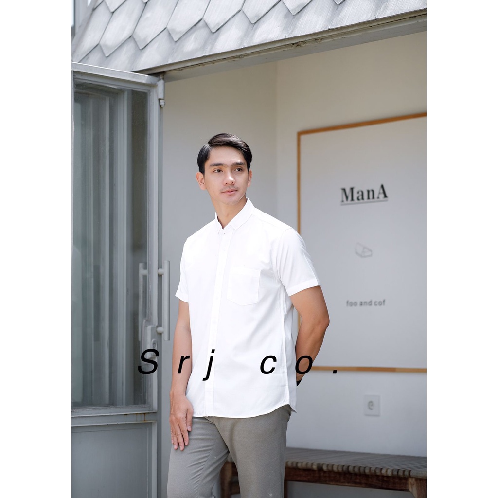 KEMEJA POLOS PRIA LENGAN PENDEK KEMEJA KASUAL WARNA PUTIH