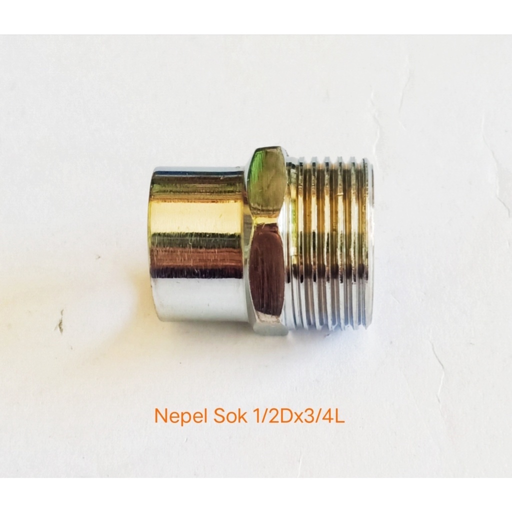 Nepel sok drat dalam 1/2" x drat luar 3/4" KUNINGAN