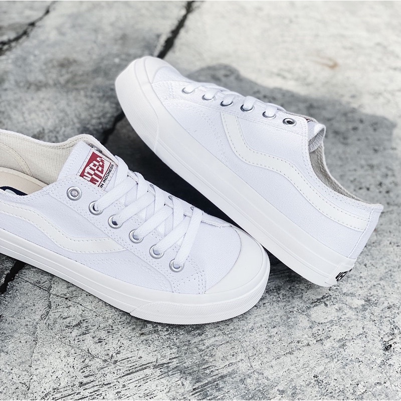 Ventela Public Low White [ORIGINAL]