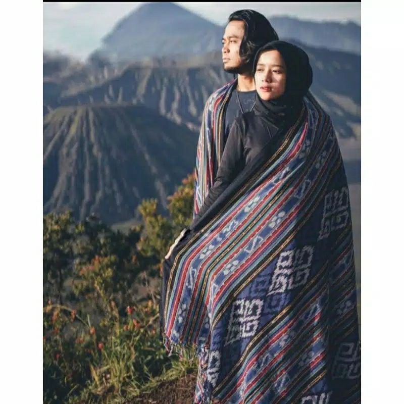 Kain tenun blanket ethnic asmat toraja kalimantan nusantara