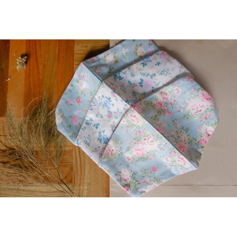 Masker Kain (motif bunga)