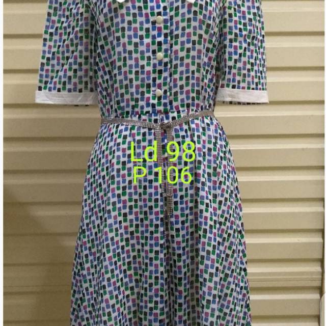 

Dress pita kotak kotak