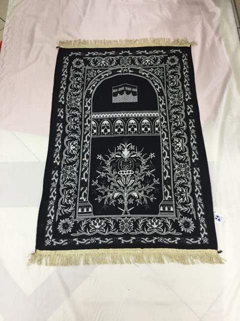 Sajadah motif kembang made in turkey