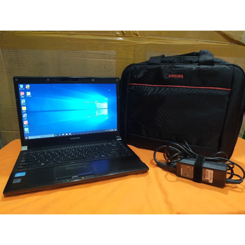 Laptop Core i7 Toshiba R930 Ram 4Gb SSD 240gb