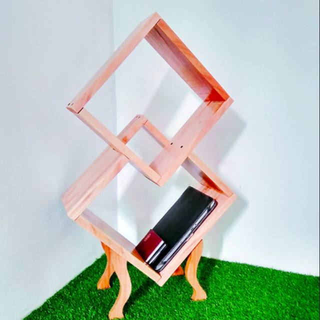 Rak buku kayu - rak pajangan unik