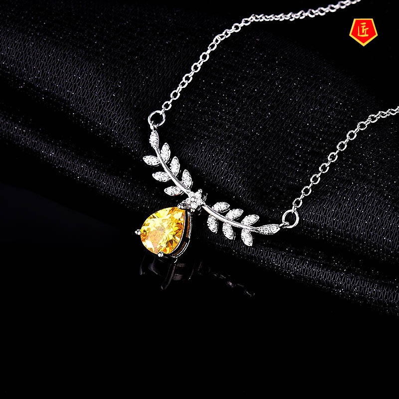 [Ready Stock]Luxury Olive Leaf Rhinestone Pendant Necklace for Women