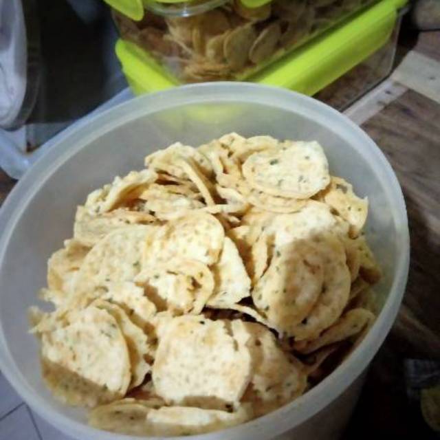 

Kripik bakso goreng