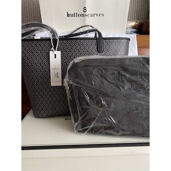 SOLD IZZY CANVAS TOTE BAG MONOGRAM BUTTONSCARVES - BLACK