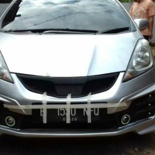 Bodykit honda  jazz  full bumper depan belakang bahan 