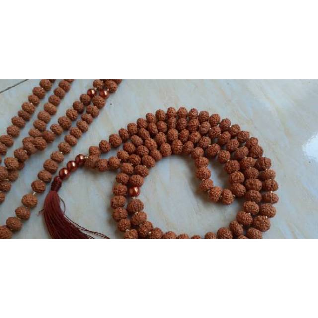 Tasbih genitri rudraksa