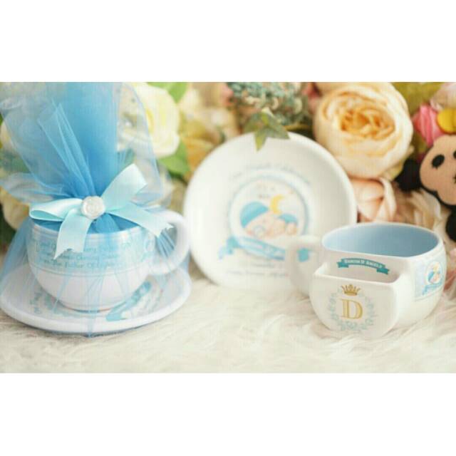 

Hampers/souvenir baby 1 month, b'day cangkir cookies + lepek + tille pita card